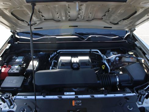 Used 2023 Chevrolet Colorado Trail Boss w/ Advanced Trailering Package image 11