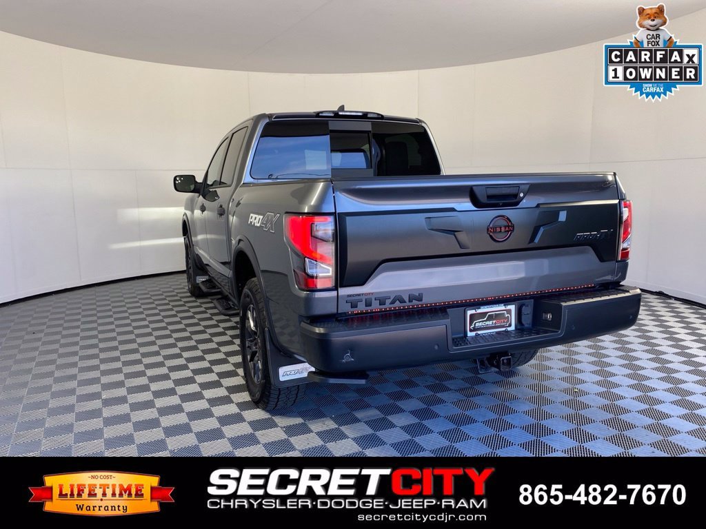 Used 2023 Nissan Titan PRO-4X w/ Pro-4x Convenience Package AWD/4WD image 5