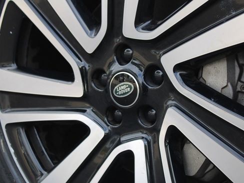 Used 2023 Land Rover Range Rover SE image 39