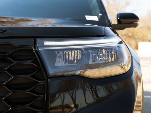 Used 2026 Ford Explorer ST image 11