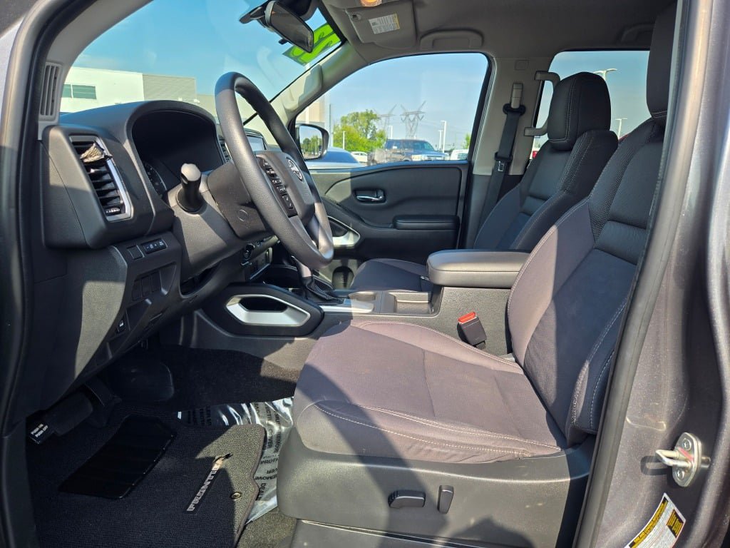 Used 2023 Nissan Frontier SV AWD/4WD image 23