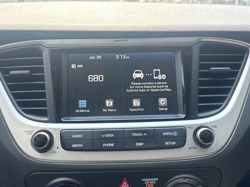 Used 2022 Hyundai Accent SEL FWD image 26