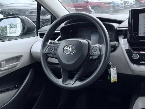 Used 2025 Toyota Corolla LE FWD image 23