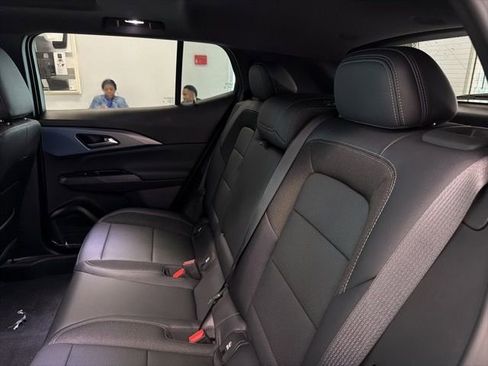 New 2026 Chevrolet Equinox EV LT FWD image 25