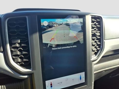 Used 2024 Ford Ranger XL image 22