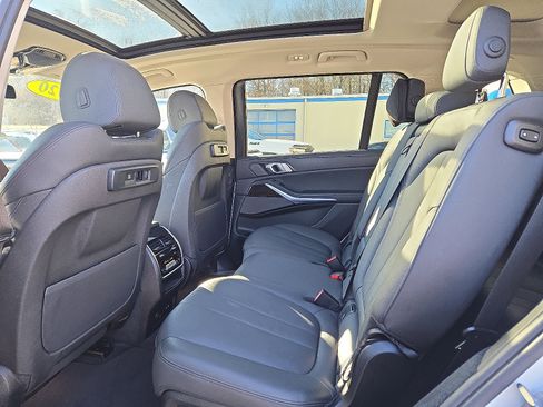 Used 2020 BMW X7 xDrive40i w/ Executive Package image 10