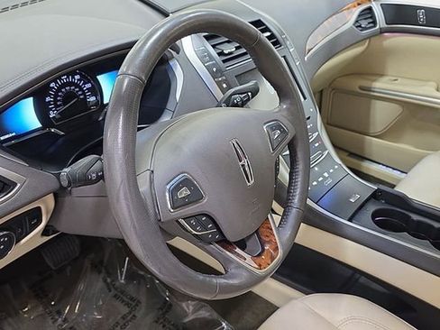 Used 2014 Lincoln MKZ Hybrid FWD image 14