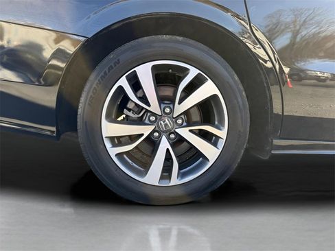 Used 2022 Honda Odyssey Touring image 11