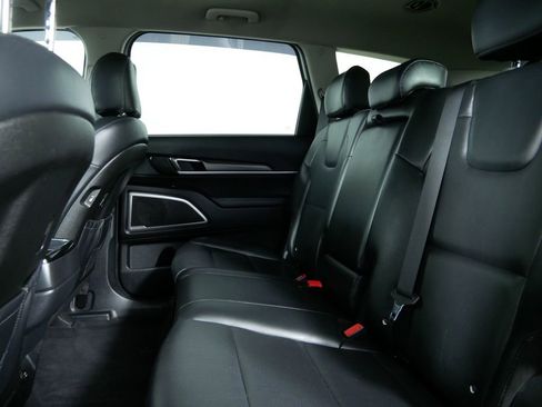 Certified 2020 Kia Telluride LX image 16