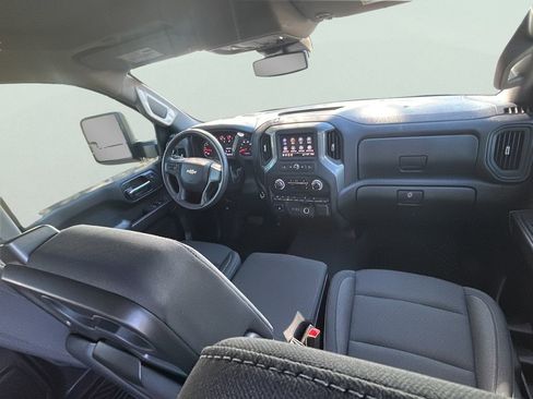 Certified 2025 Chevrolet Silverado 2500 Custom w/ Custom Value Package image 29