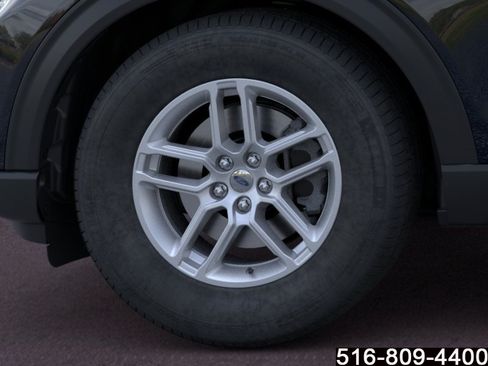 Used 2025 Ford Explorer Active AWD/4WD image 20