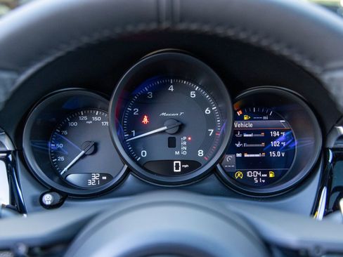 New 2026 Porsche Macan Turbo image 37