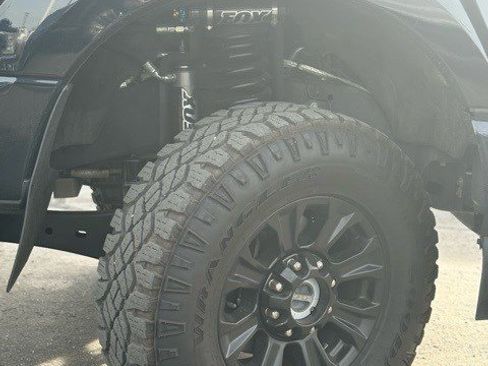 Used 2021 Ford F250 Platinum w/ FX4 Off-Road Package image 2