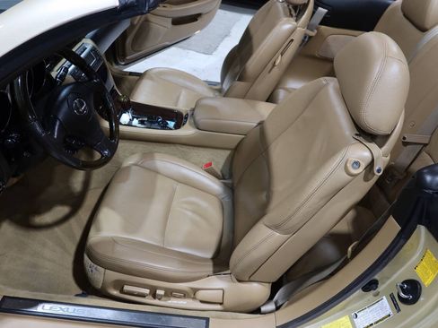 Used 2006 Lexus SC 430 Convertible w/ Preferred Accessory Pkg RWD image 17