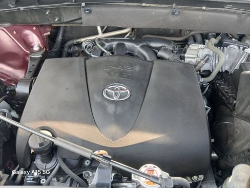 Used 2018 Toyota Highlander XLE FWD image 23