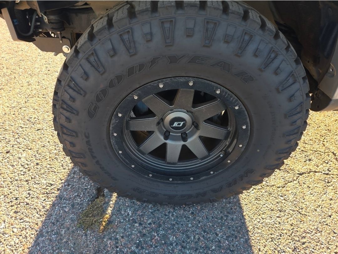 Used 2014 Toyota 4Runner Trail Premium AWD/4WD image 21