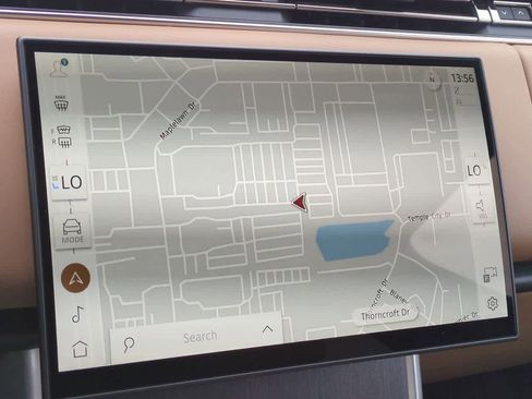 New 2025 Land Rover Range Rover Long Wheelbase SE image 29