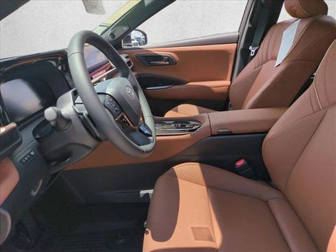 New 2026 Toyota Crown Signia AWD/4WD image 4