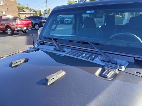 Used 2019 Jeep Wrangler Unlimited Sport image 14