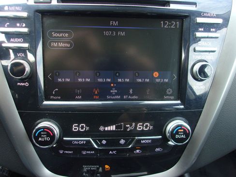 Used 2023 Nissan Murano SV image 14