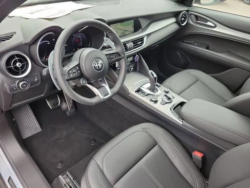 New 2025 Alfa Romeo Stelvio Sprint w/ Convenience Package AWD/4WD image 24