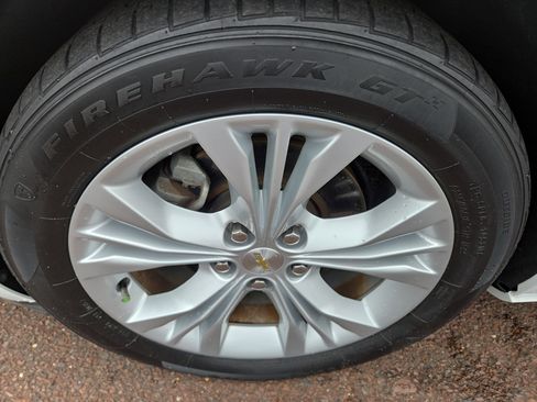 Used 2015 Chevrolet Impala LT w/ Convenience Package image 12