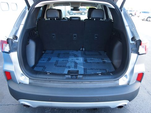 Used 2022 Ford Escape Titanium image 30