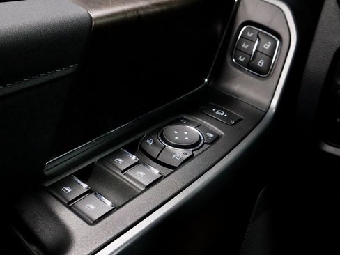 Certified 2024 Ford F250 Lariat w/ Lariat Ultimate Package image 26