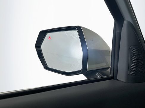 Used 2024 Kia EV9 Light Long Range image 16