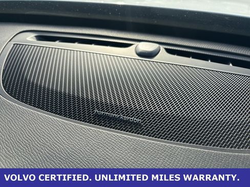 Certified 2024 Volvo XC90 T8 Plus w/ Protection Package Premier image 21