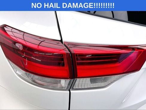 Used 2019 Toyota Highlander XLE AWD/4WD image 27