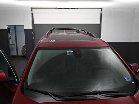 Used 2021 GMC Acadia Denali w/ Denali Technology Package AWD/4WD image 31