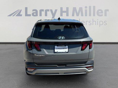 New 2026 Hyundai Tucson SE FWD image 4