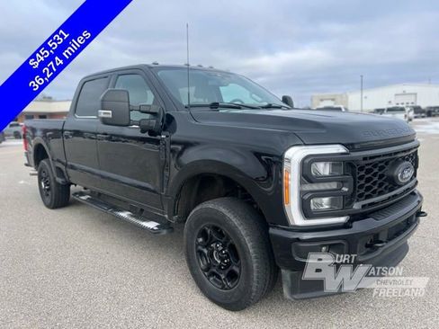Used 2023 Ford F250 XLT w/ XLT Premium Package image 6