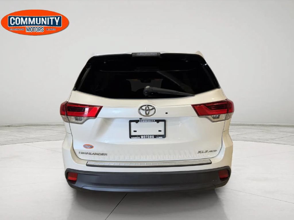 Used 2018 Toyota Highlander XLE w/ Protection Package #3 AWD/4WD image 6