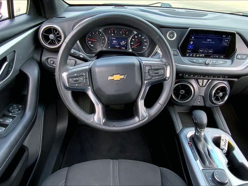 Used 2022 Chevrolet Blazer LT image 5