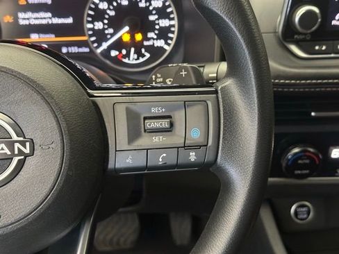 Used 2023 Nissan Rogue SV AWD/4WD image 23