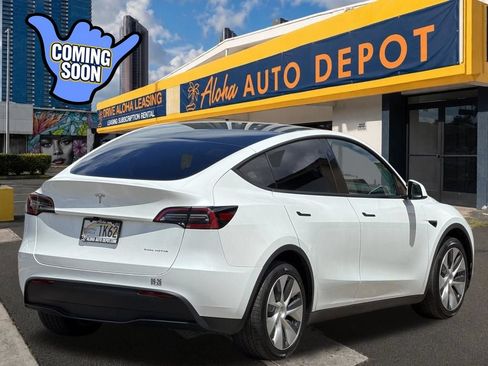 Used 2023 Tesla Model Y Long Range AWD/4WD image 5