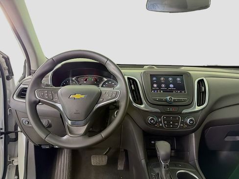 Used 2024 Chevrolet Equinox LT image 24