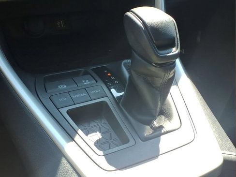 Used 2023 Toyota RAV4 XLE w/ Convenience Package FWD image 7
