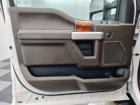 Used 2017 Ford F350 King Ranch w/ FX4 Off-Road Package image 28
