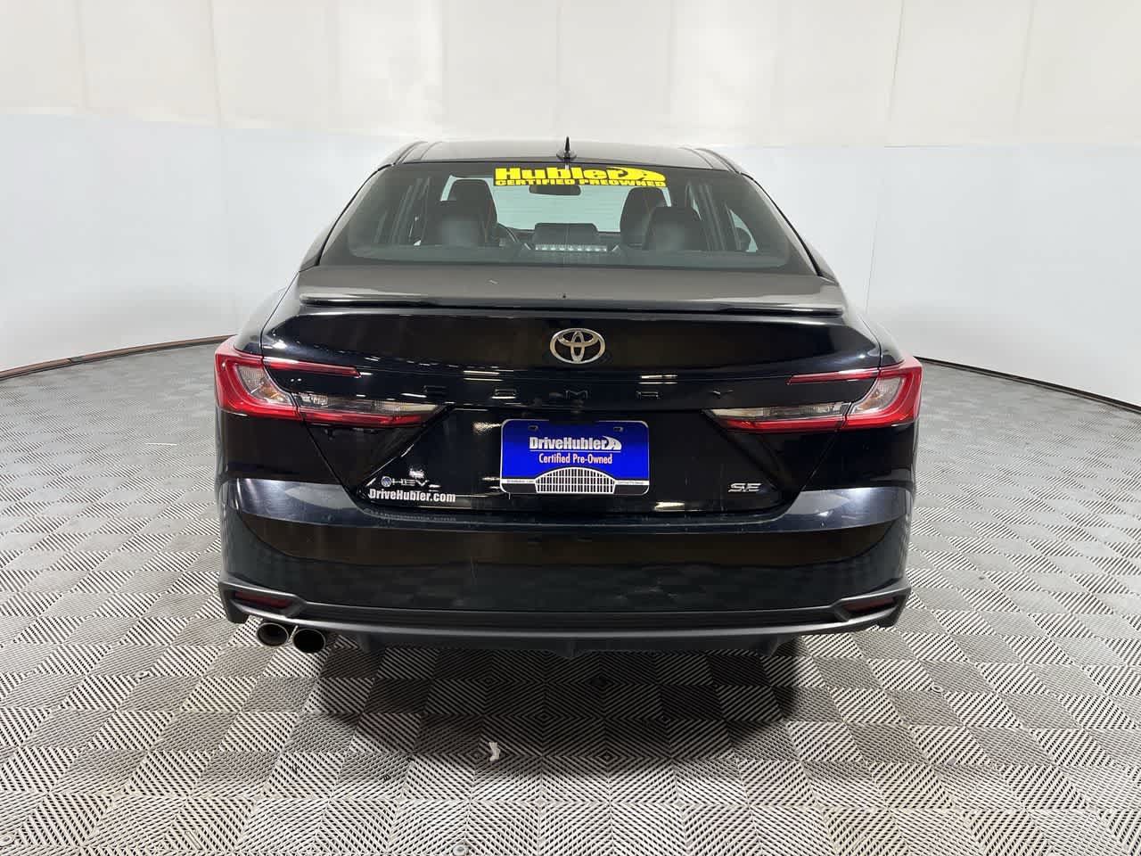 Used 2025 Toyota Camry SE FWD image 7