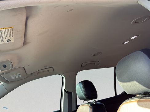 Used 2020 Chevrolet Traverse LT FWD image 24