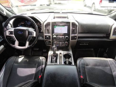 Used 2016 Ford F150 Lariat w/ Equipment Group 502A Luxury AWD/4WD image 8