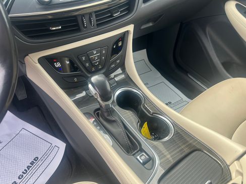 Used 2020 Buick Envision Essence AWD/4WD image 23