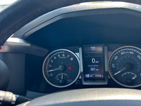 Used 2023 Toyota Tacoma SR5 w/ Technology Package AWD/4WD image 14