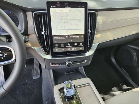 New 2026 Volvo XC90 B5 Plus image 26