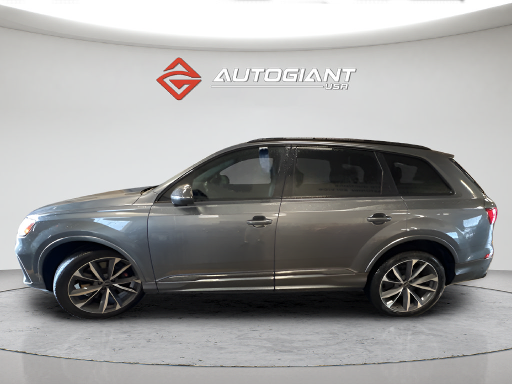 Used 2024 Audi SQ7 Premium Plus w/ Carbon Package AWD/4WD image 2