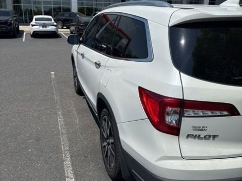 Used 2020 Honda Pilot Touring image 6
