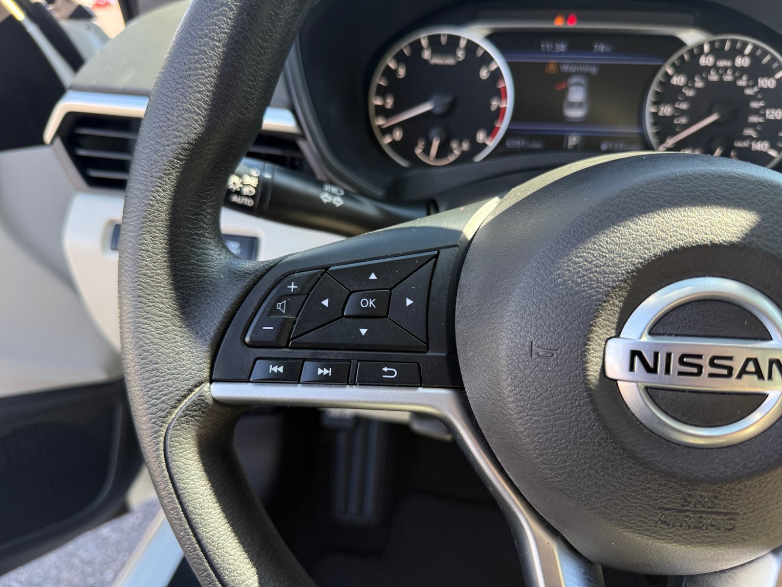 Used 2022 Nissan Altima 2.5 SV FWD image 20